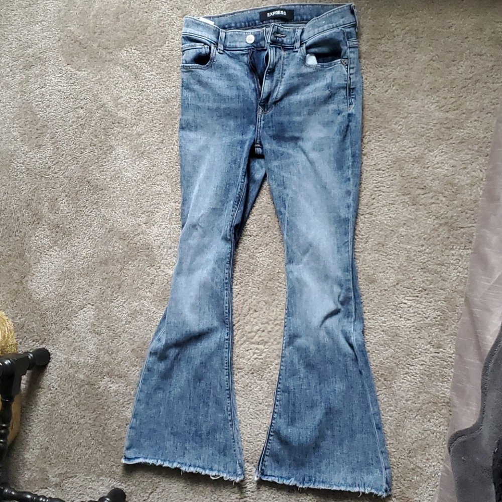 Bell flare high rise jeans